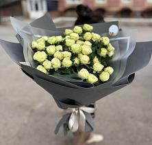 Букет Белые кустовые розы Солинеро в Верхнем Ландехе