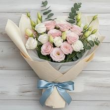 Букет цветов из:  Лизиантусы в Верхнем Ландехе