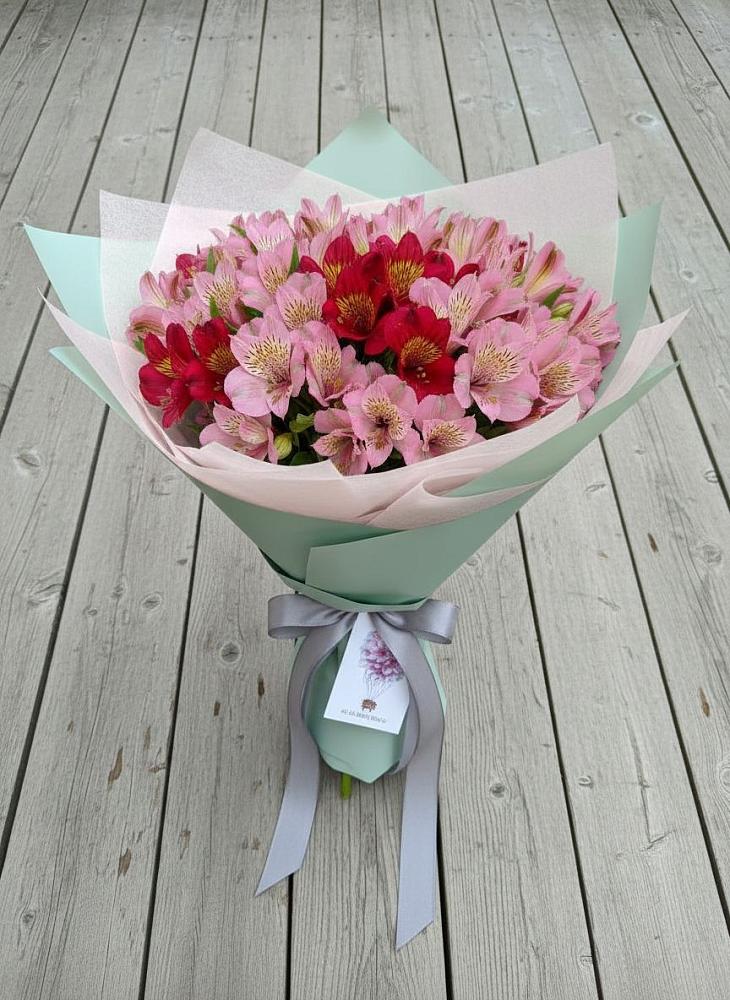 Букет цветов из: Альстромерии в Верхнем Ландехе