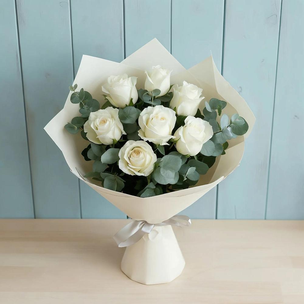 Букет Белые розы в Эвкалипте в Верхнем Ландехе