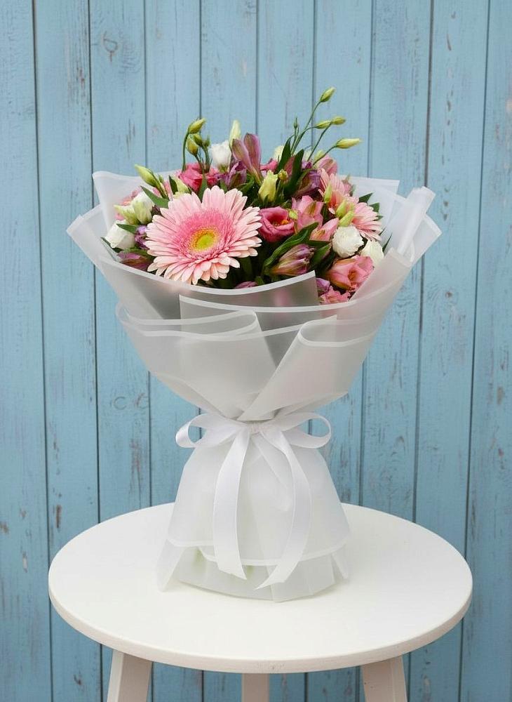 Букет цветов из: Герберы, Альстромерии и Лизиантусы в Верхнем Ландехе