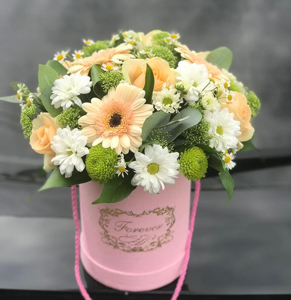 Цветочная композиция из Розы, Герберы и Хризантемы в шляпной коробке в Верхнем Ландехе