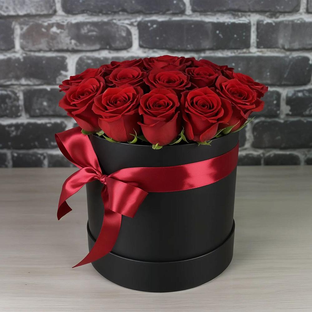 Цветочная композиция из Розы в шляпной коробке в Верхнем Ландехе